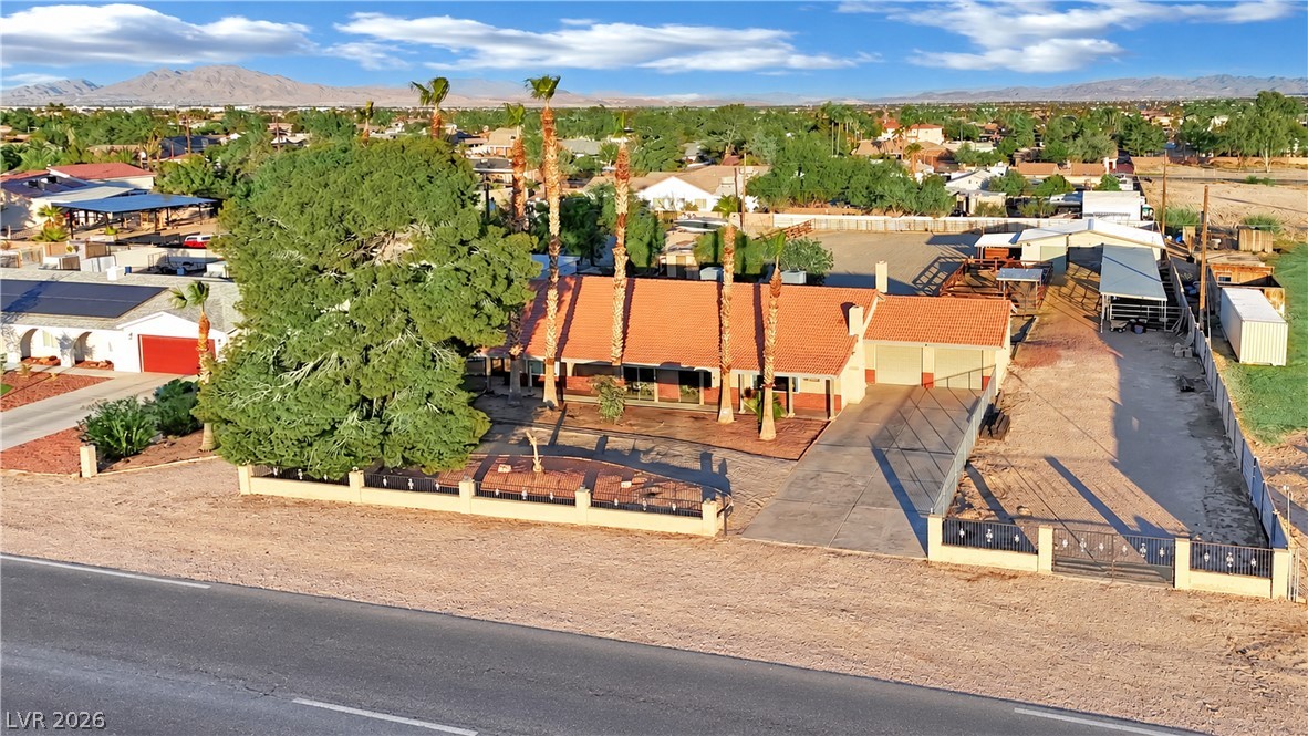 Photo 4 of 8040 Gilespie Street