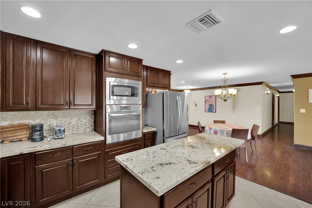 Photo 13 of 43, 8040 Gilespie Street