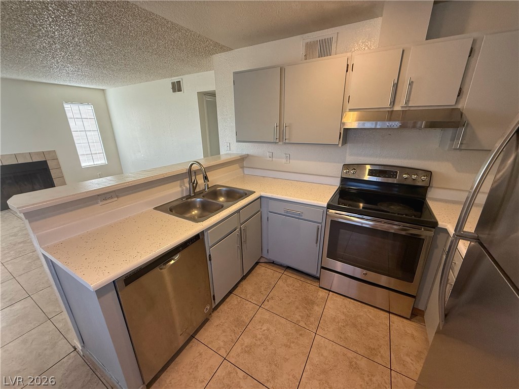 Photo 5 of 4160 E Tonopah Avenue