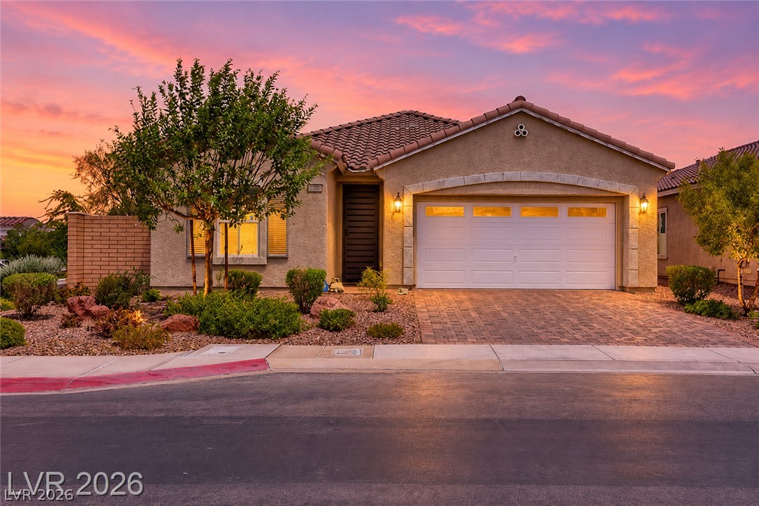 72 Summer Rhapsody Avenue, Henderson