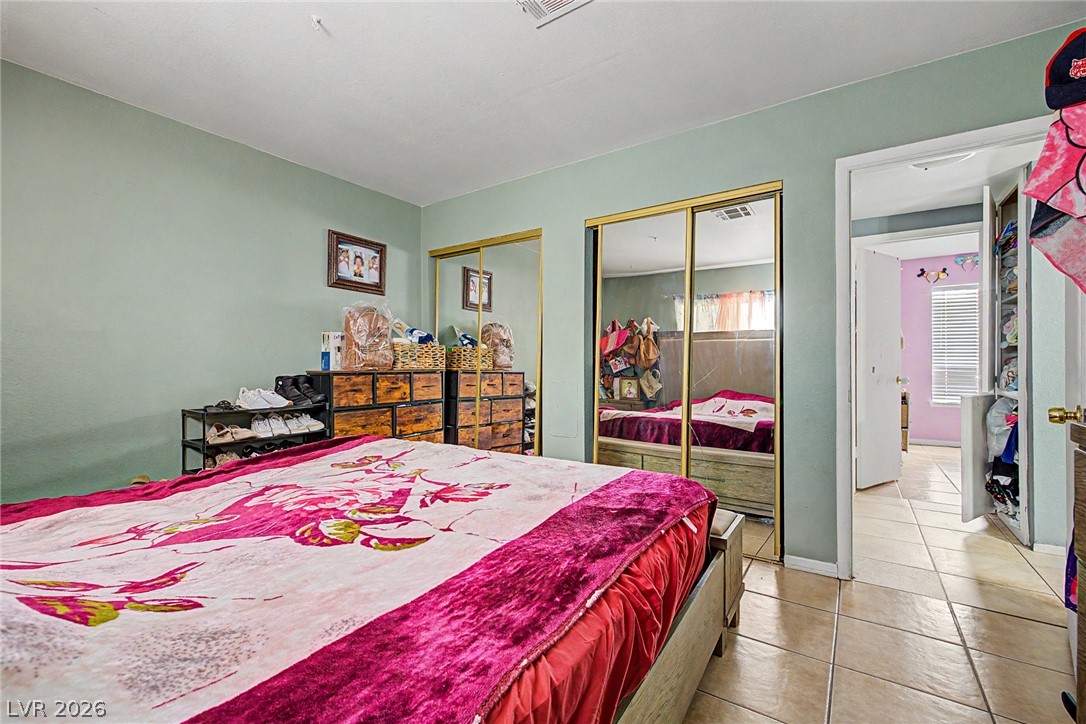 Photo 16 of 27, 4533 Sherrill Avenue