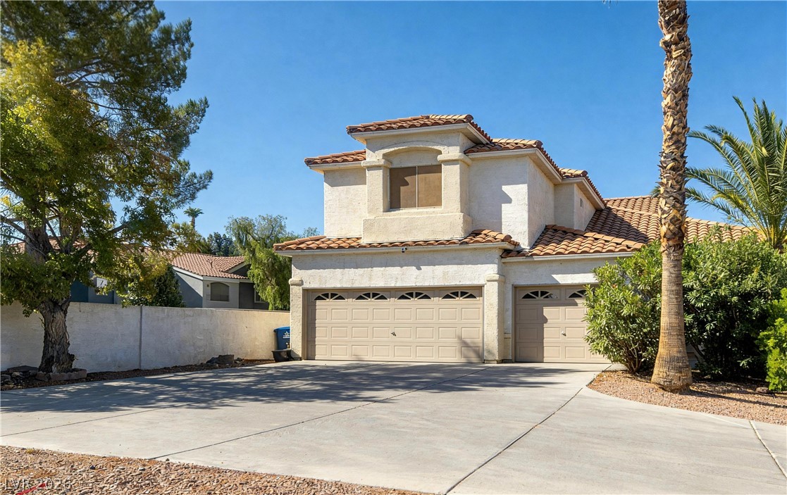 Photo 2 of 2225 Lipari Court