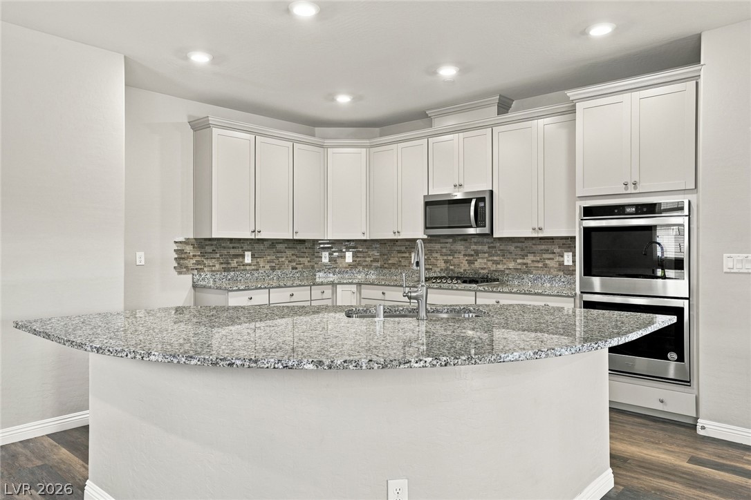 Photo 6 of 31, 2979 Ballantrae Court
