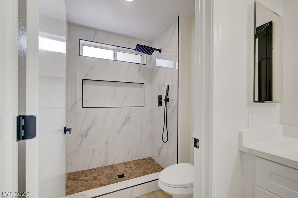 Photo 11 of 33, 8901 Villa Ridge Drive
