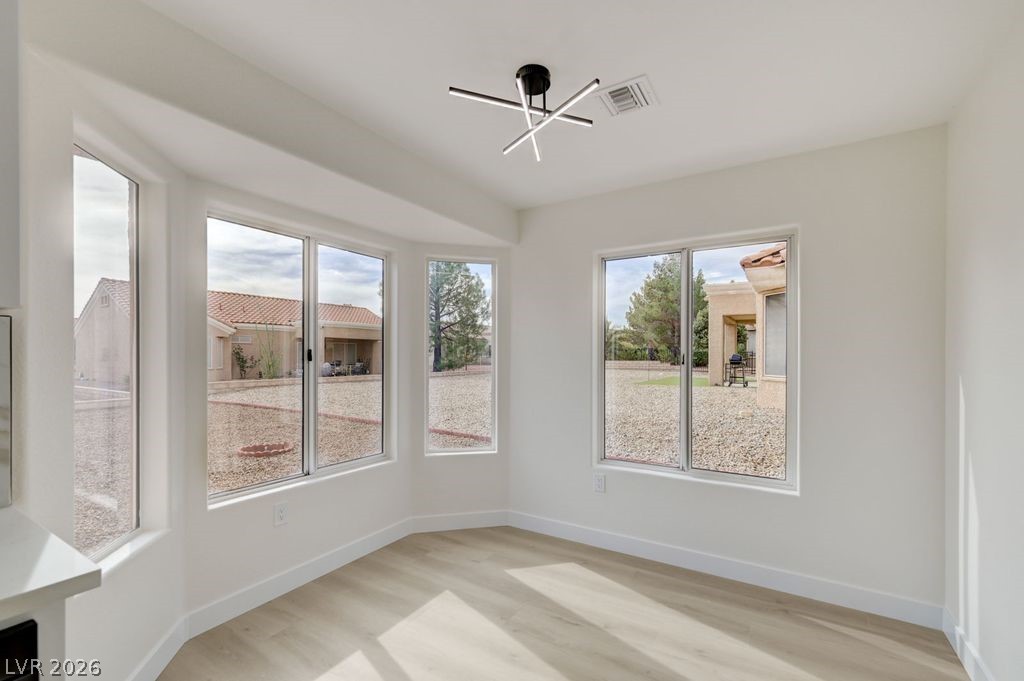 Photo 6 of 33, 8901 Villa Ridge Drive