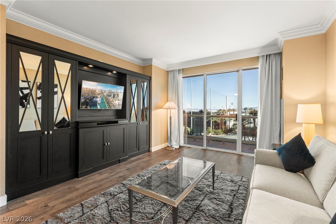 Photo 10 of 31, 135 E Harmon Avenue #414