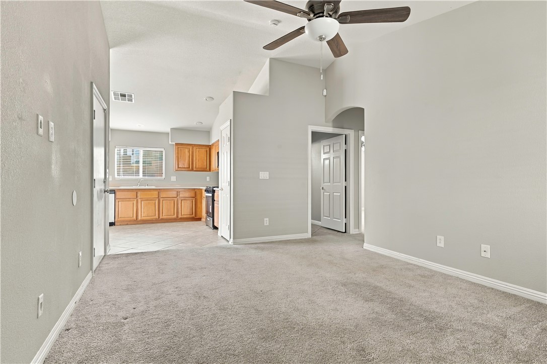 Photo 4 of 7805 Horsenettle Street