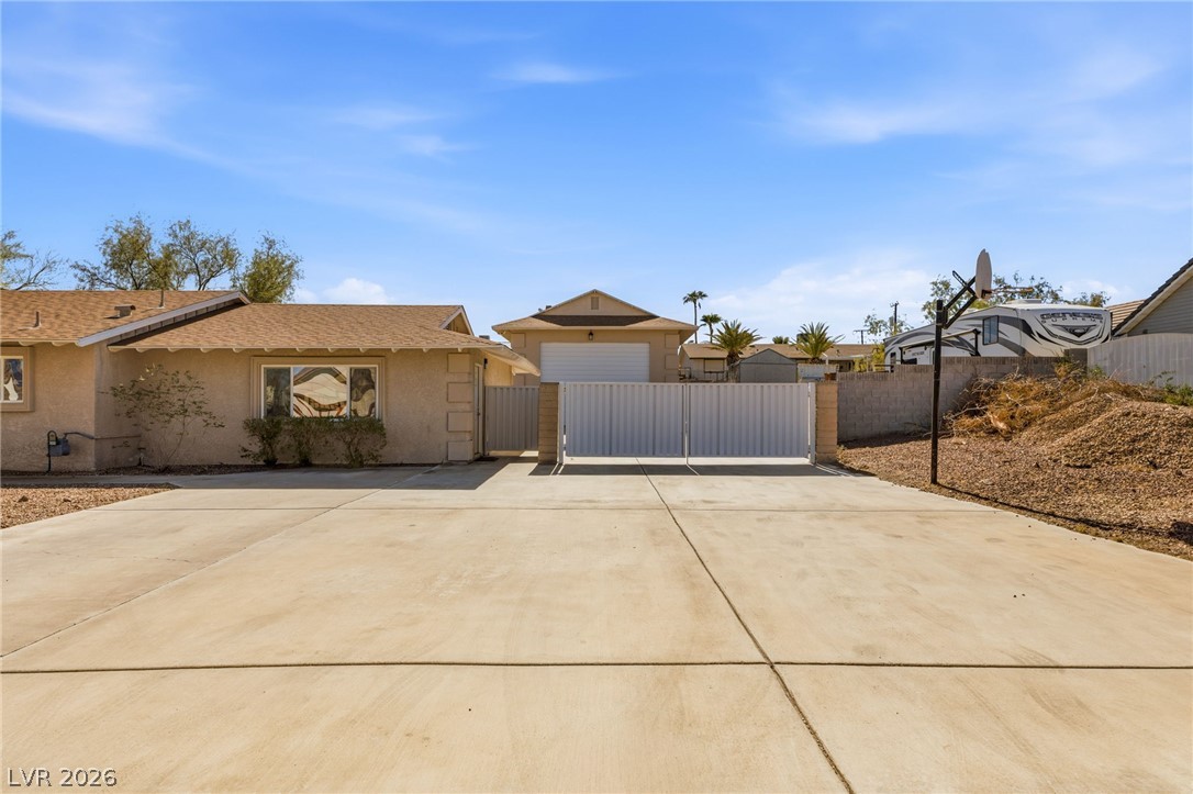 Photo 2 of 261 E Delamar Drive