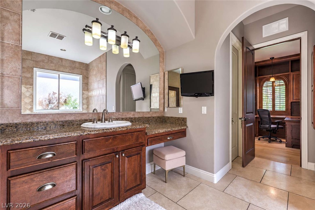 Photo 15 of 37, 1509 Marbella Ridge Court