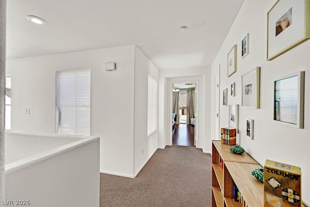 Photo 10 of 31, 612 Desert Passage Street