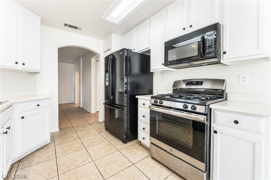 Photo 17 of 36, 1570 W Jamielinn Lane #101