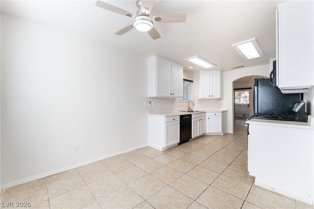Photo 20 of 36, 1570 W Jamielinn Lane #101