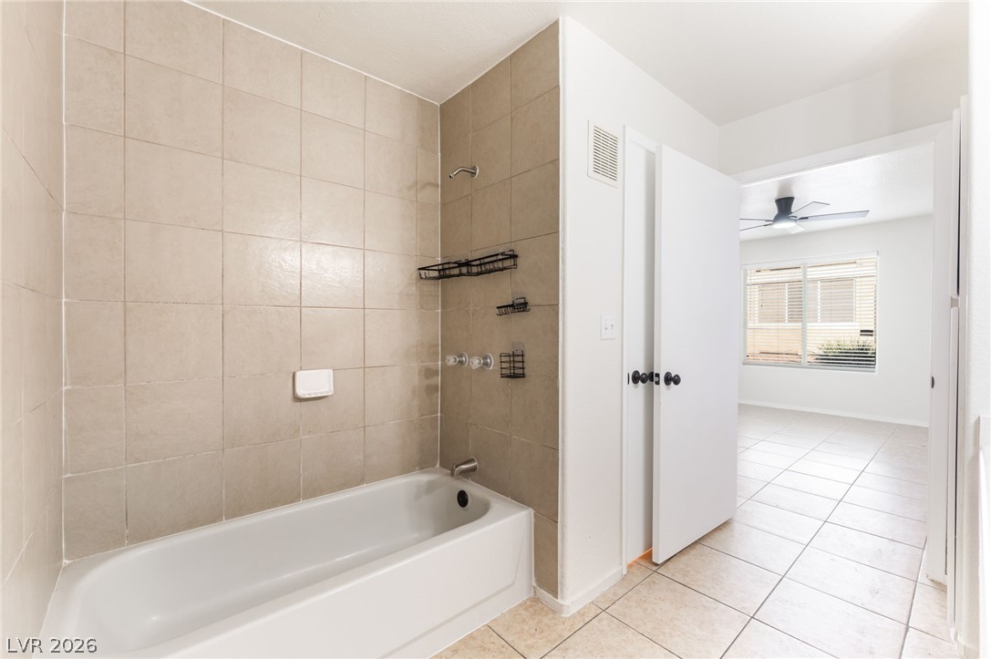 Photo 24 of 36, 1570 W Jamielinn Lane #101