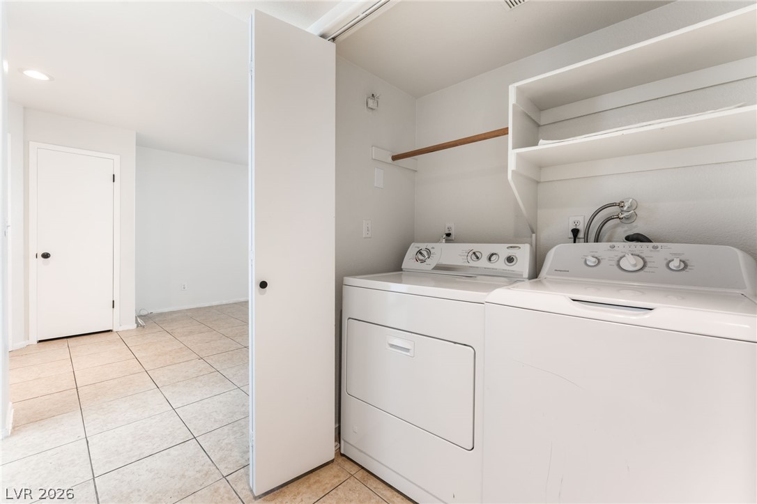 Photo 31 of 36, 1570 W Jamielinn Lane #101