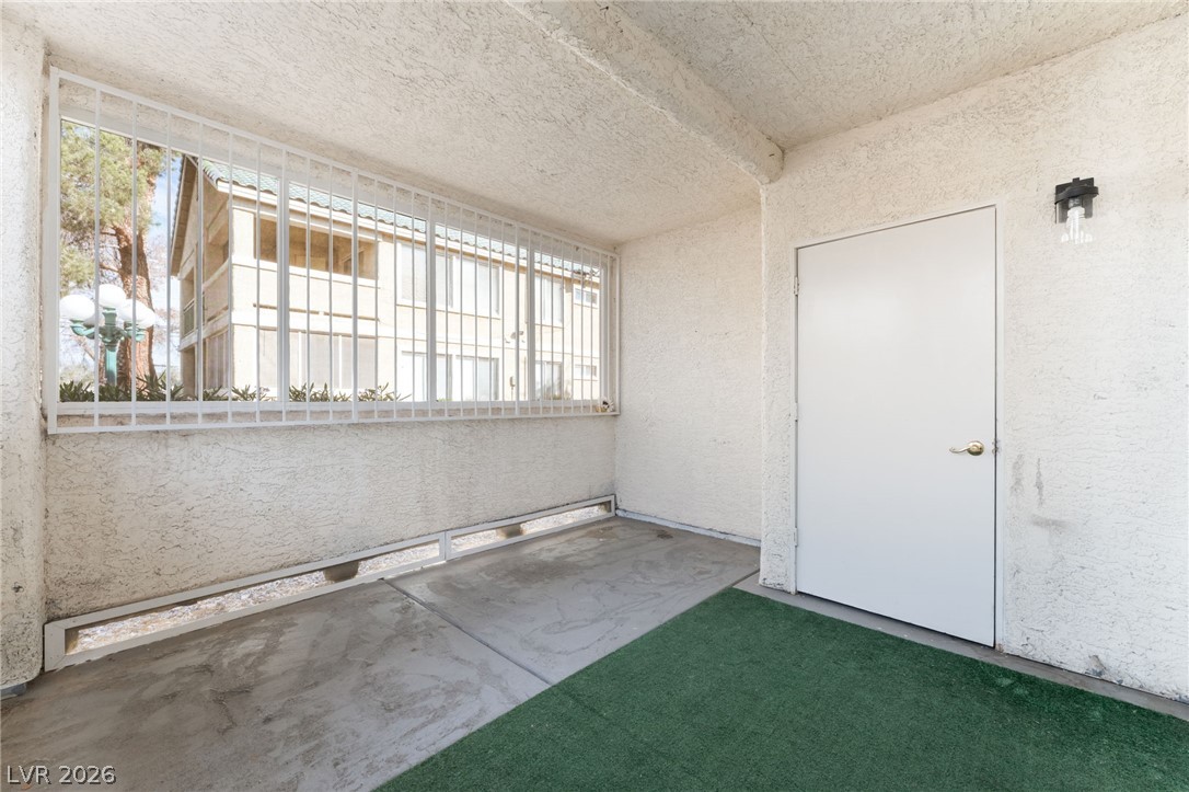 Photo 33 of 36, 1570 W Jamielinn Lane #101