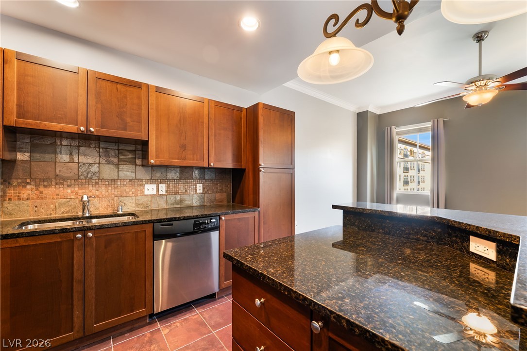 Photo 9 of 37, 2455 W Serene Avenue #718