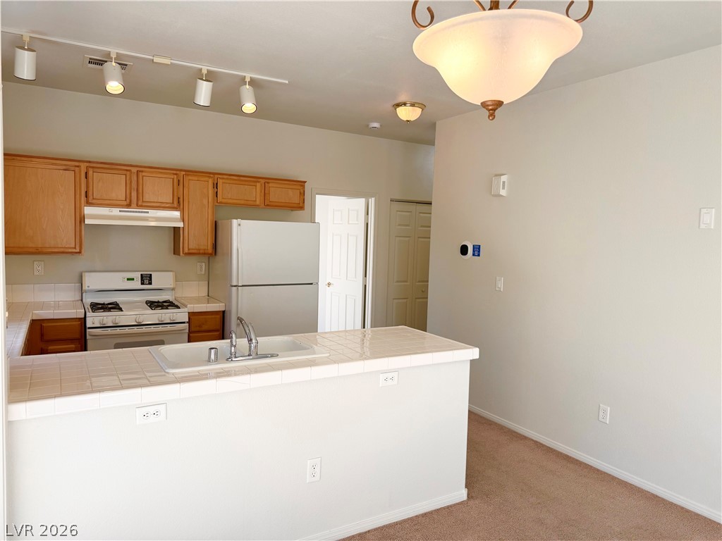 Photo 9 of 30, 10155 Cedar Key Avenue #201