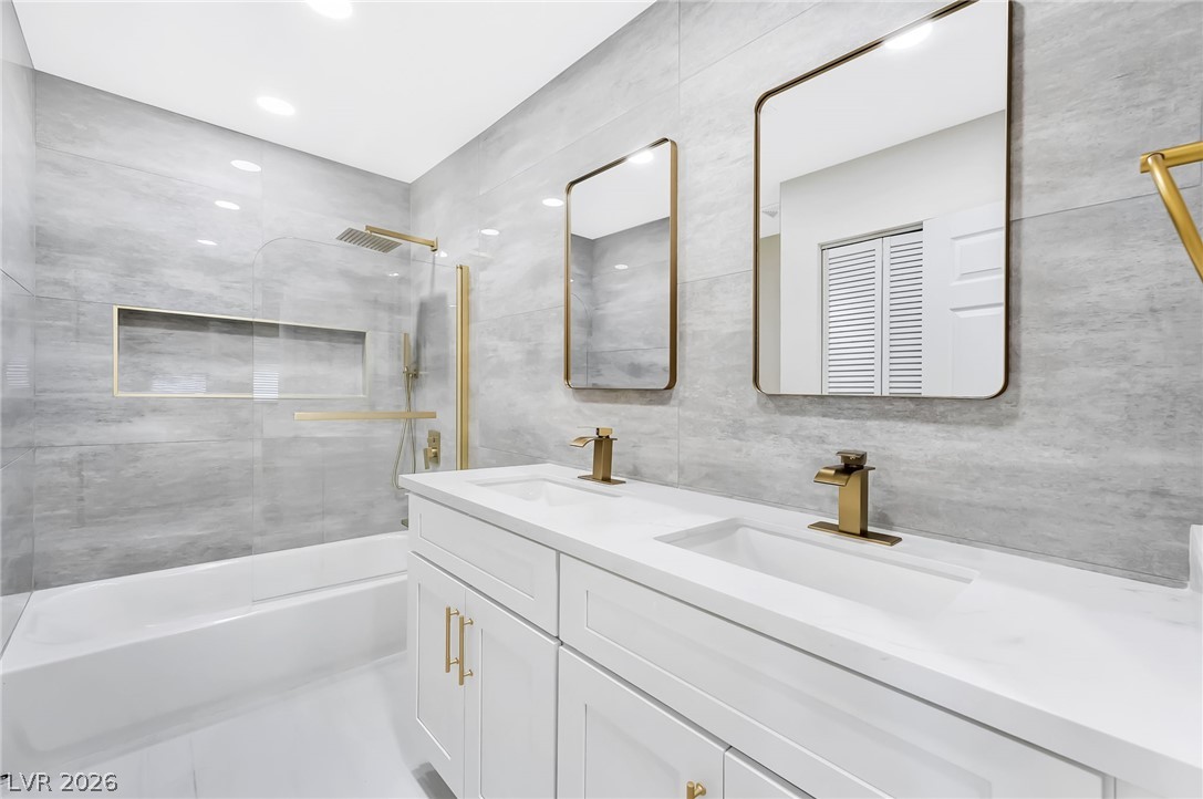 Photo 4 of 4708 Obannon Drive #D