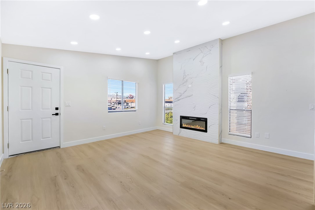 Photo 6 of 42, 4708 Obannon Drive #D