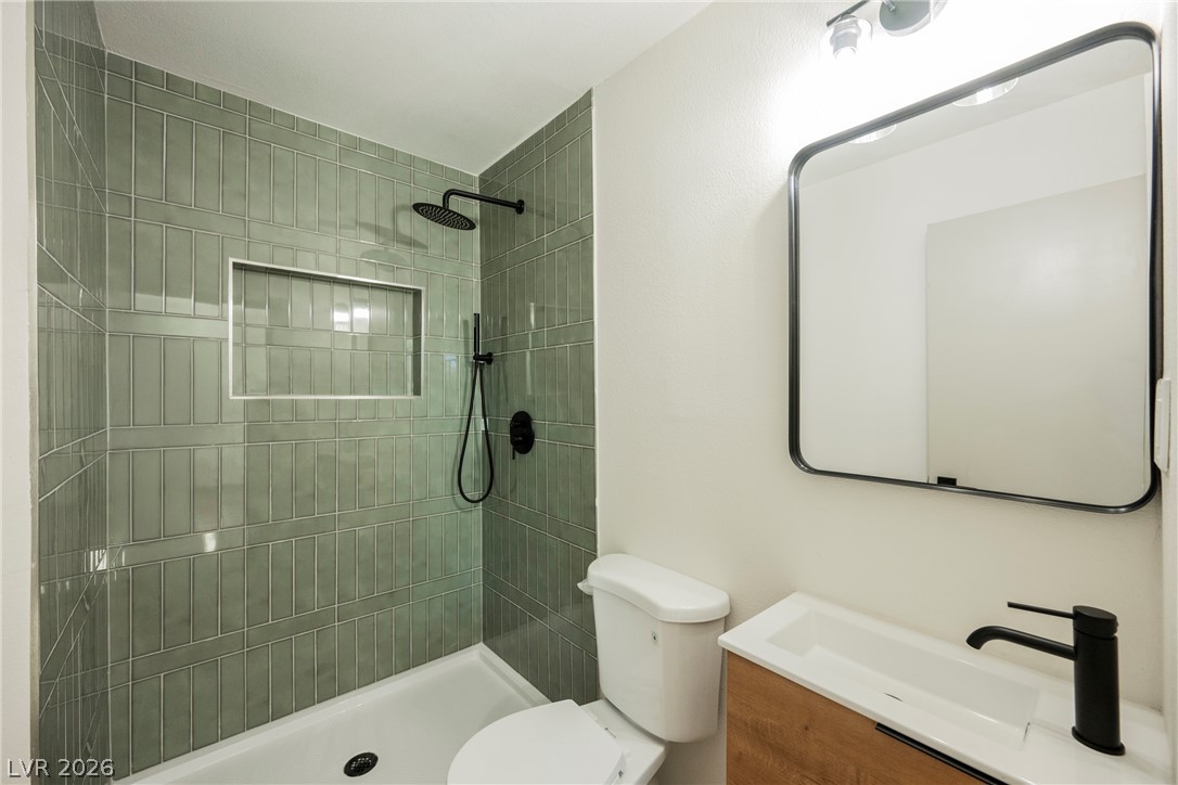 Photo 3 of 412 Gilday Avenue