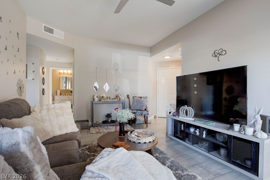 Photo 3 of 8501 W University Avenue #1098