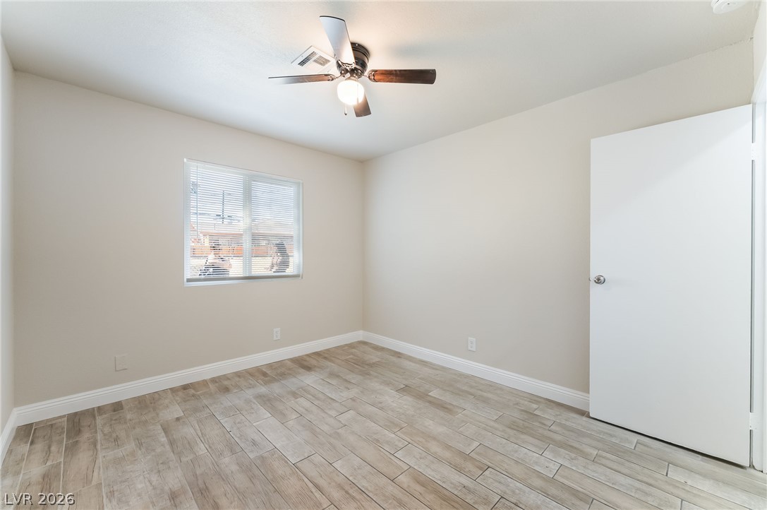 Photo 10 of 33, 209 N 13th Street
