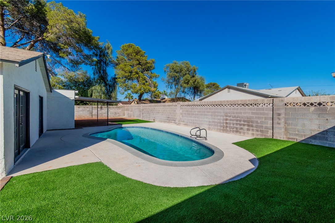 Photo 37 of 40, 5380 Stirrup Street