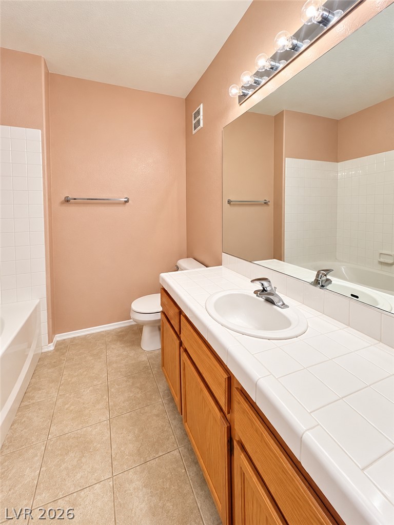 Photo 6 of 6, 1050 E Cactus Avenue #2048