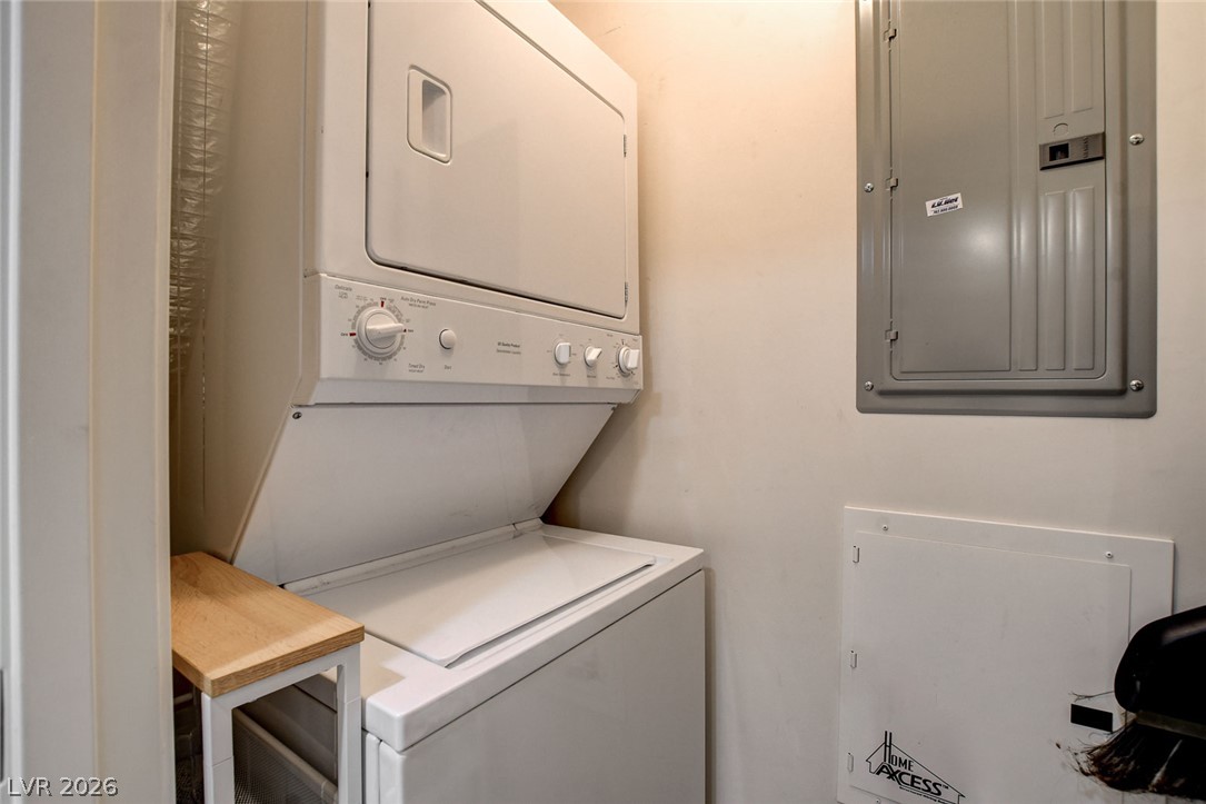 Photo 28 of 78, 200 W Sahara Avenue #1703