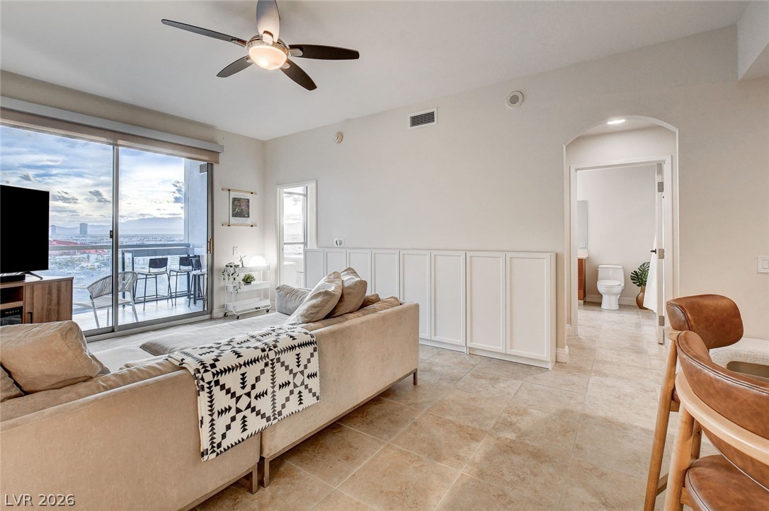 Photo 8 of 78, 200 W Sahara Avenue #1703