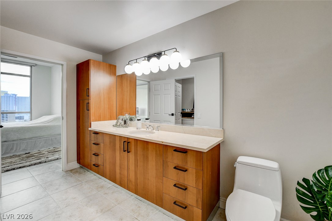 Photo 39 of 78, 200 W Sahara Avenue #1703