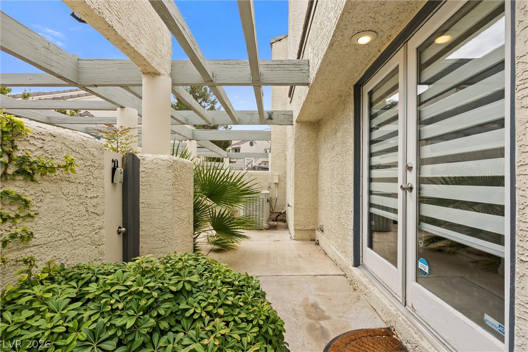 Photo 3 of 8909 Antioch Way