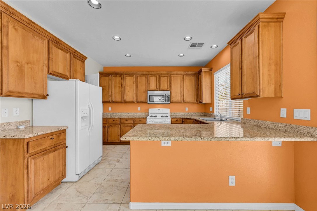 Photo 7 of 75, 977 SPARKLING LIGHT Street